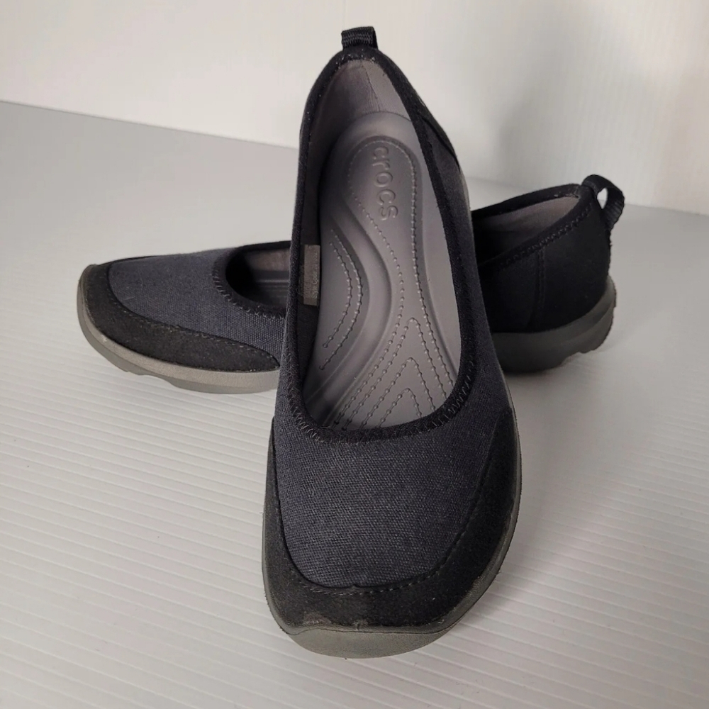 CROCS Comfort Slip On Black Shoes Size 6 Ballet Flats - Picture 1 of 9